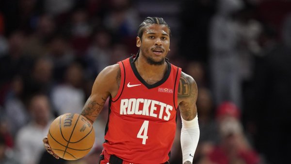 赢金配资 队记：尽管杰伦·格林在与勇士的系列赛中表现不佳，但球队内部依然对他充满信心